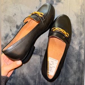 NWT Naturalizer Flats